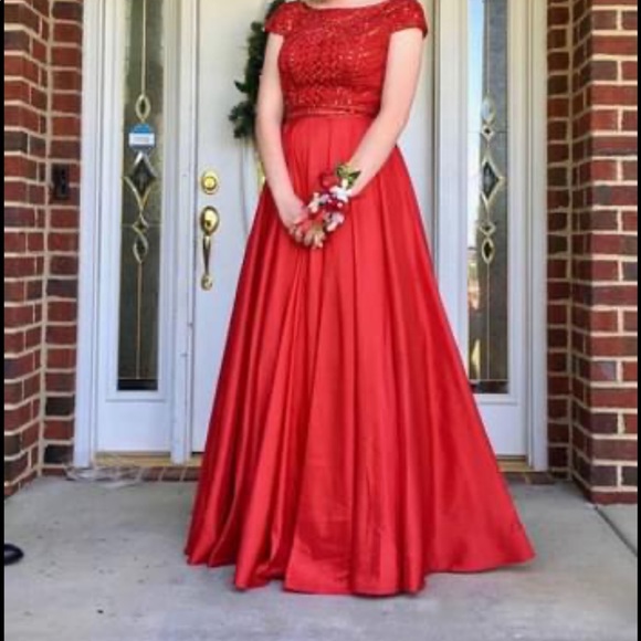 Sherri Hill Prom Dress - Picture 4 of 4